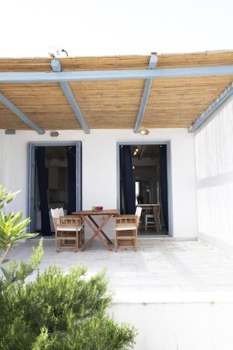 Beachfront 2br - Free Parking Appartement