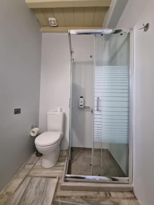 Beachfront 2br - Free Parking Appartement Livadi (Serifos)